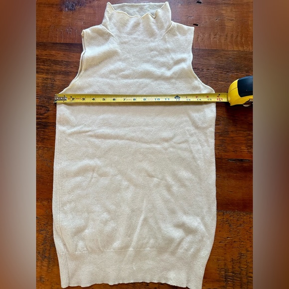 EMANUEL Ungaro Cashmere Vest, Cream, size S - Picture 11 of 14